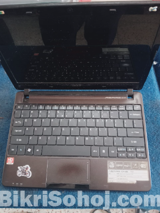 Laptop model : Acer Aspire one 722